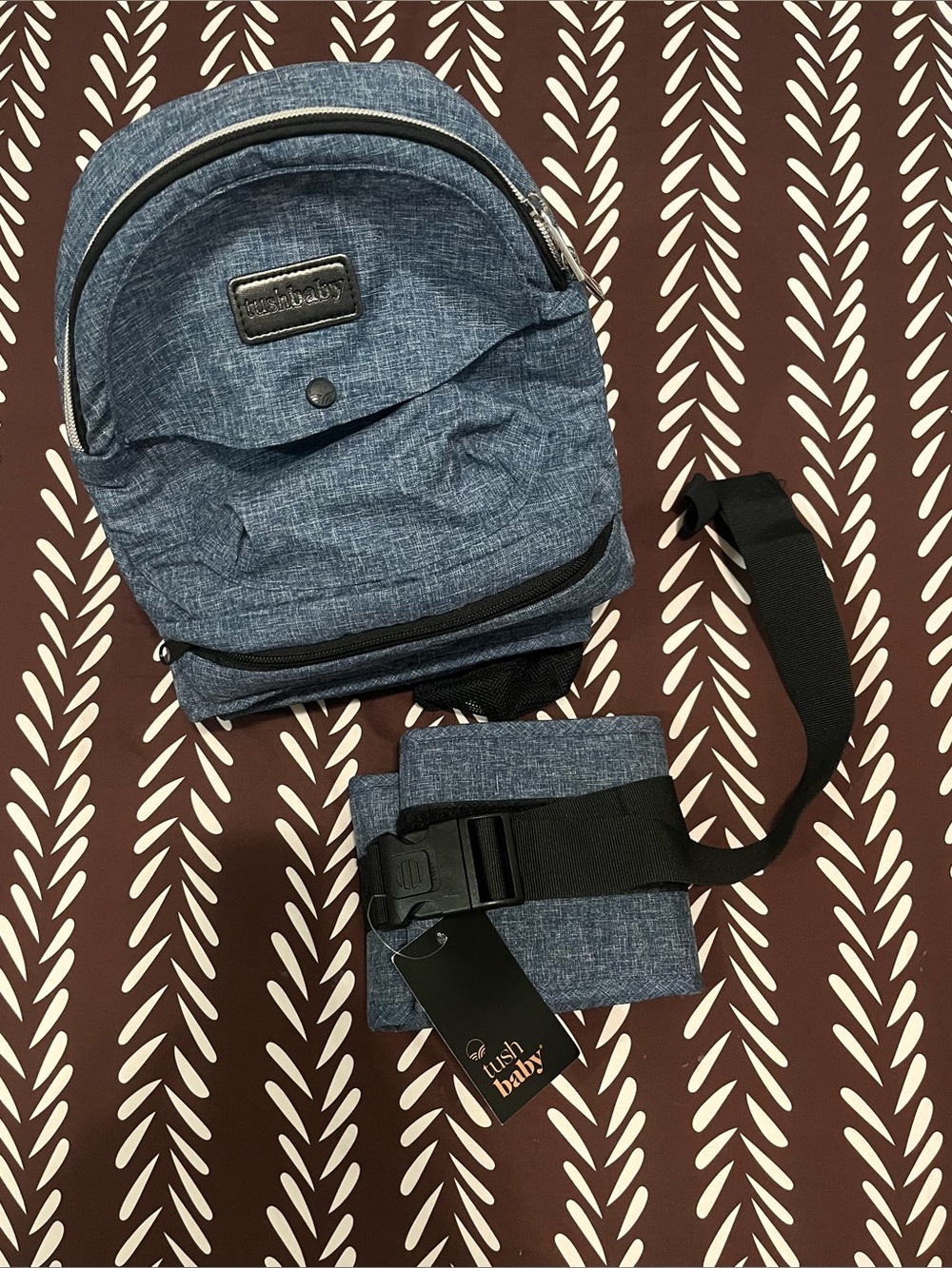 tushbaby Denim Blue Hip Carrier INCLUDING Waistband Extender